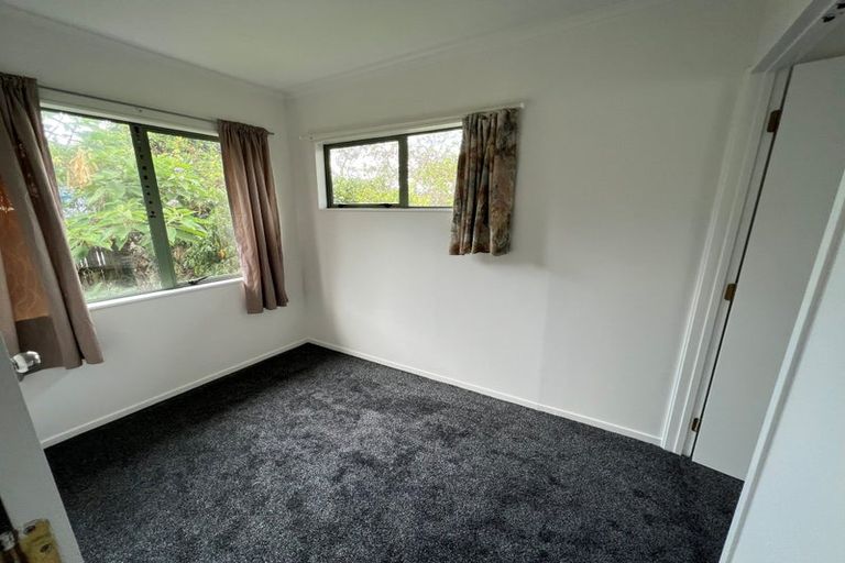 Photo of property in 3 Poinsettia Place, Henderson, Auckland, 0610