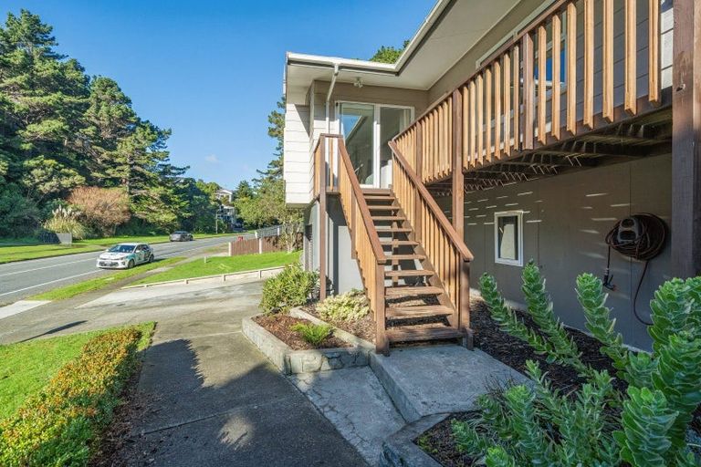 Photo of property in 38 Postgate Drive, Whitby, Porirua, 5024