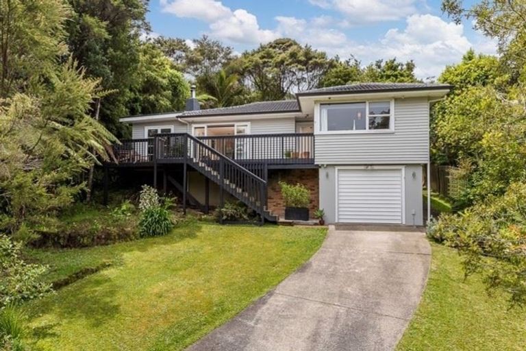 Photo of property in 102 Park Hill Road, Birkenhead, Auckland, 0626