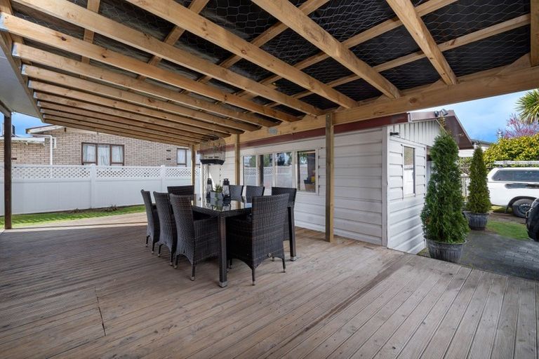 Photo of property in 18 Uta Street, Utuhina, Rotorua, 3015