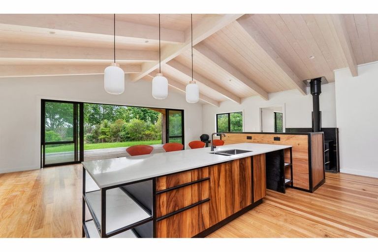 Photo of property in 16 Pa Road, Kerikeri, 0230