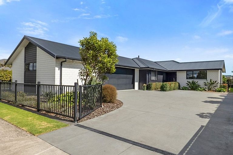 Photo of property in 10 Northpoint Way, Bell Block, New Plymouth, 4312