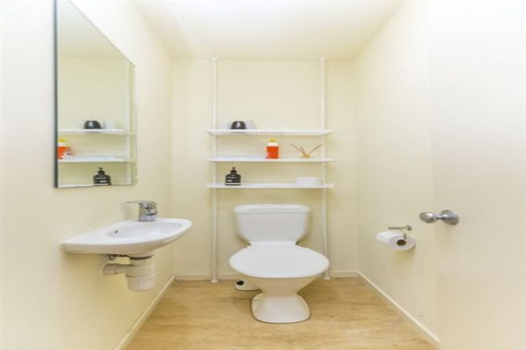 Photo of property in Sirocco Apartments, 818/8 Church Street, Wellington Central, Wellington, 6011