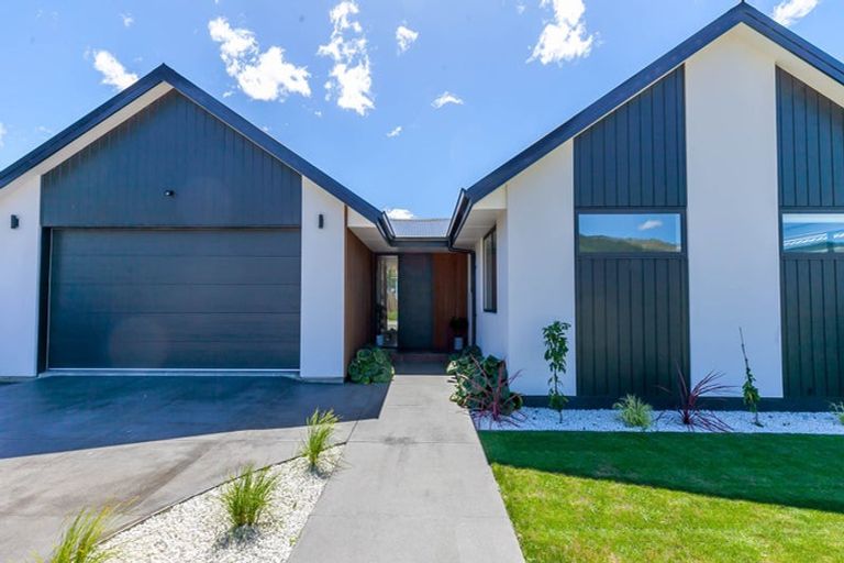 Photo of property in 10 Hallmark Drive, Hope, Richmond, 7020