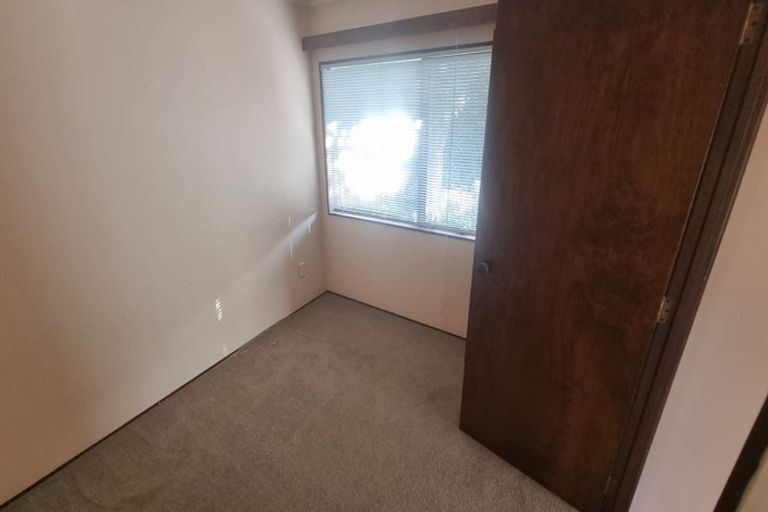 Photo of property in 3 Malters Place, Browns Bay, Auckland, 0630