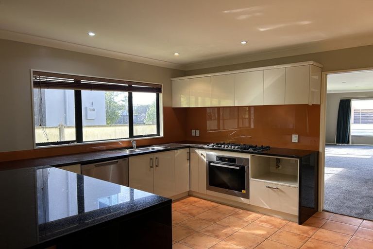 Photo of property in 12 Waterhouse Drive, Brooklyn, Wellington, 6021