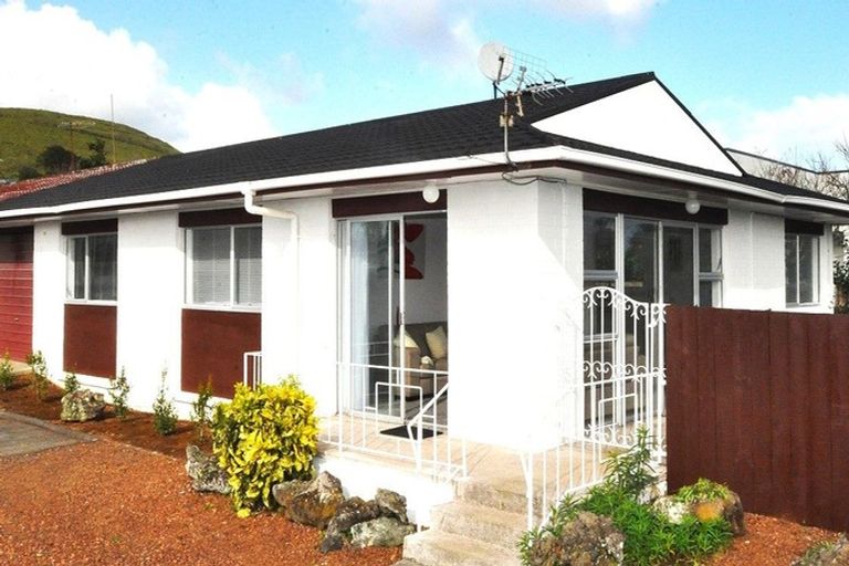 Photo of property in 1/29 Wallace Road, Mangere Bridge, Auckland, 2022