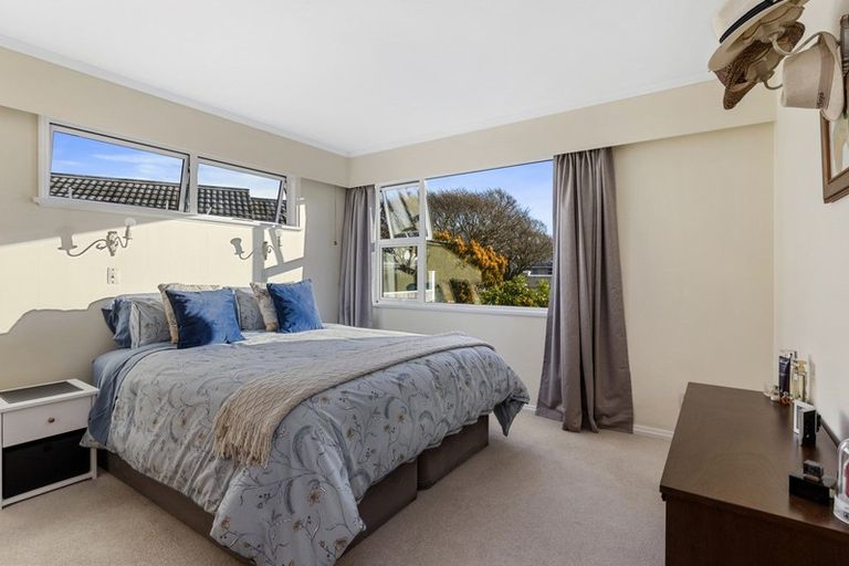 Photo of property in 7 Ferretti Grove, Avalon, Lower Hutt, 5011