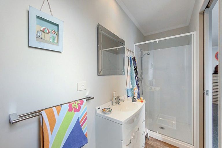 Photo of property in 10 Whiritoa Beach Road, Whiritoa, Whangamata, 3691