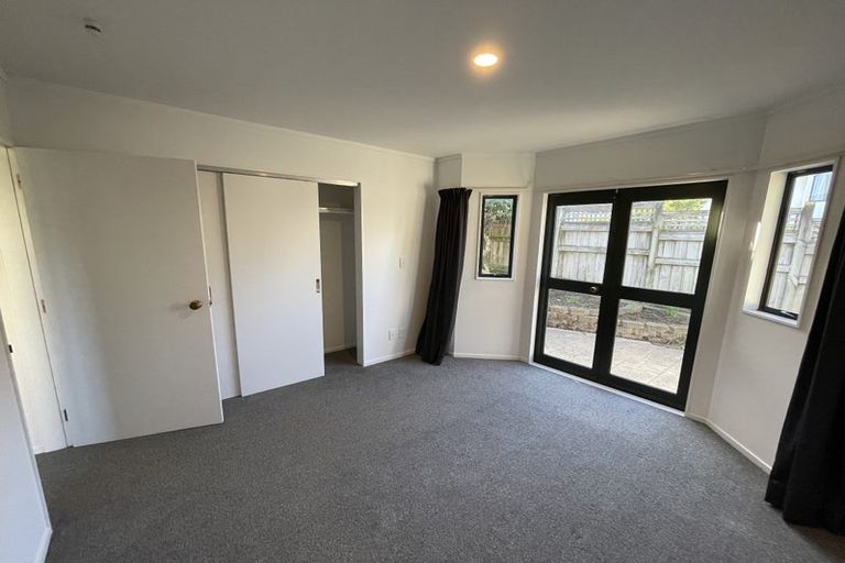 Photo of property in 5a Birkhall Grove, Strathmore Park, Wellington, 6022