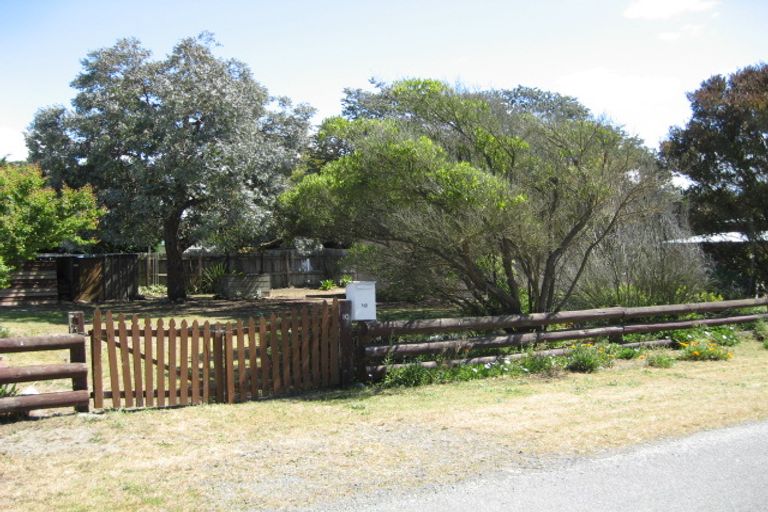 Photo of property in 10 Chamberlain Avenue, Amberley, 7481