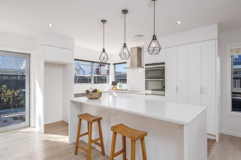 Photo of property in 2/282 Papanui Road, Merivale, Christchurch, 8052
