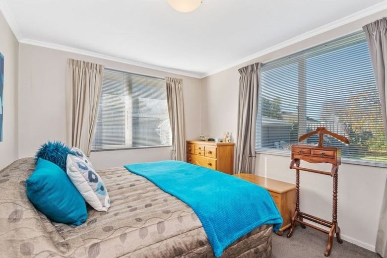 Photo of property in 28 Heath Street, Burnside, Christchurch, 8053