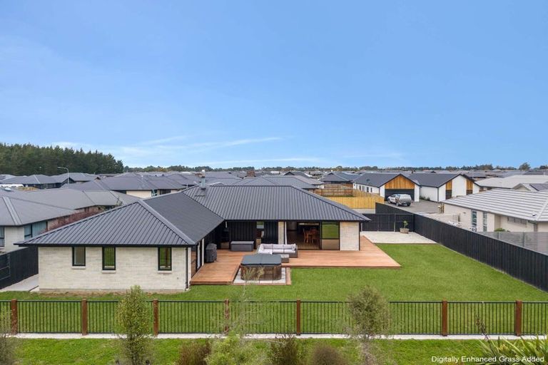 Photo of property in 2 Hunter Lane, Amberley, 7410