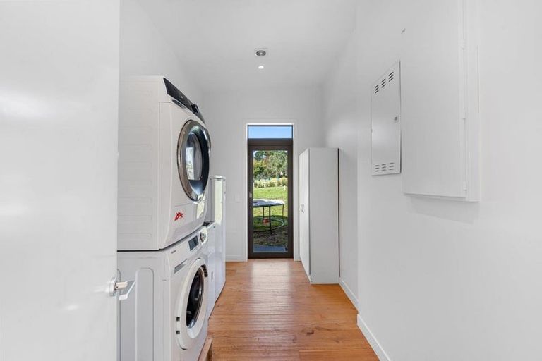 Photo of property in 121a Pomona Road, Kumeu, 0891