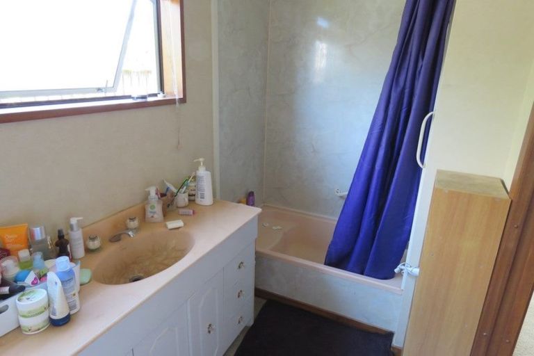 Photo of property in 32 O'connor Place, Burnside, Christchurch, 8053