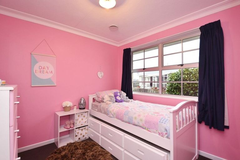 Photo of property in 3 Maltby Street, Waikiwi, Invercargill, 9810