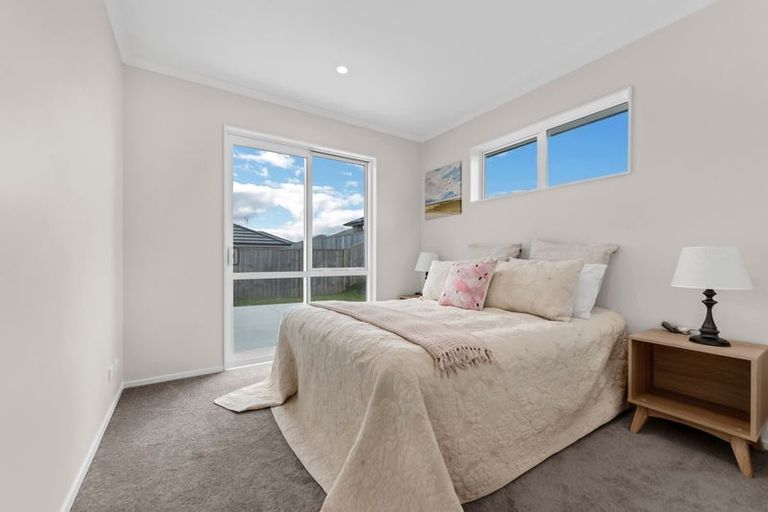 Photo of property in 25 Paul Way, Pokeno, 2402