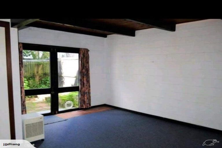 Photo of property in 24/10 Pitarua Street, Thorndon, Wellington, 6011