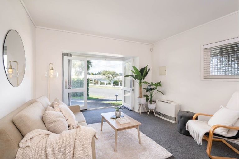 Photo of property in 6 Liston Avenue, Hilltop, Taupo, 3330