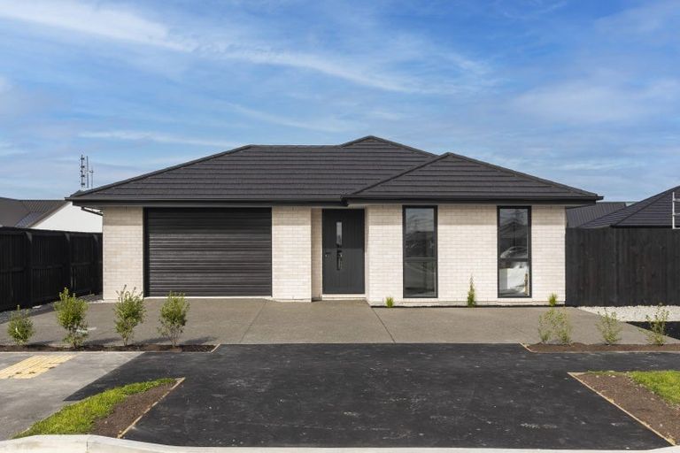 Photo of property in 26 Rannoch Drive, Yaldhurst, Christchurch, 8042