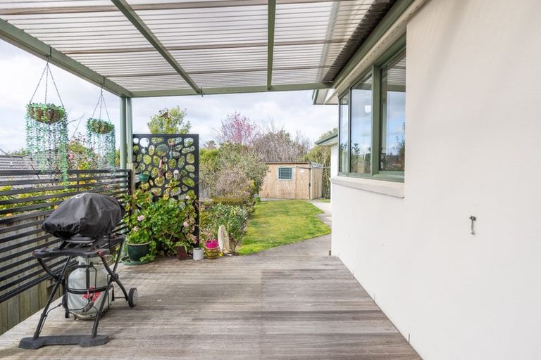 Photo of property in 18 Hamon Place, Pukehangi, Rotorua, 3015