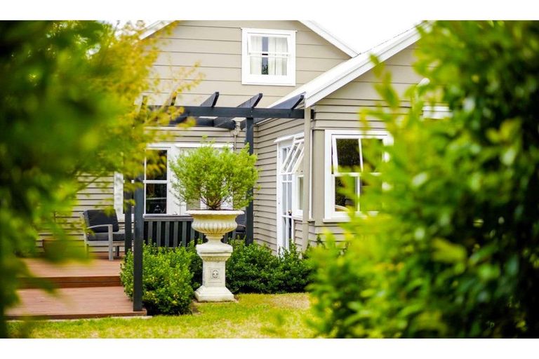 Photo of property in 11 Fairway Drive, Kerikeri, 0230