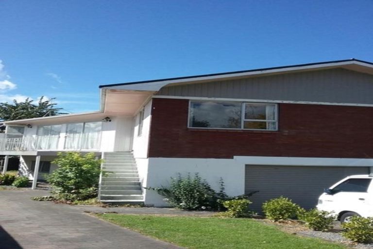 Photo of property in 384 Great South Road, Opaheke, Papakura, 2113