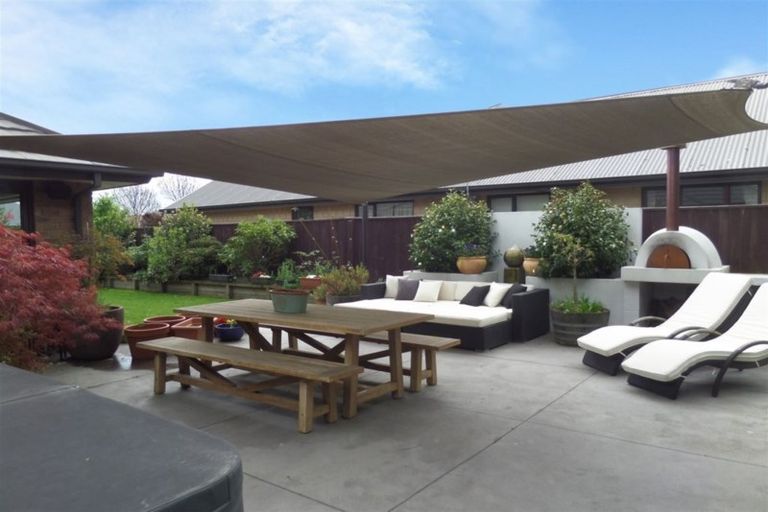 Photo of property in 11 Armour Place, Halswell, Christchurch, 8025