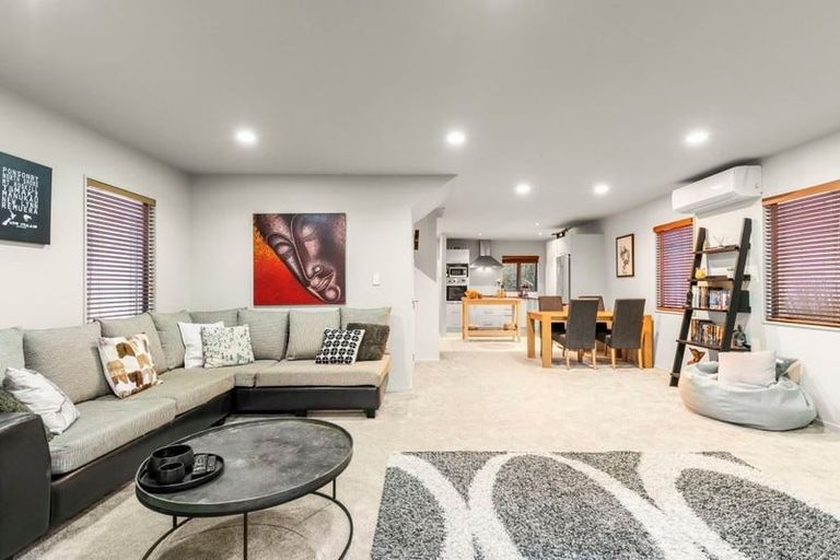 Photo of property in 11/48 Schnapper Rock Road, Schnapper Rock, Auckland, 0632