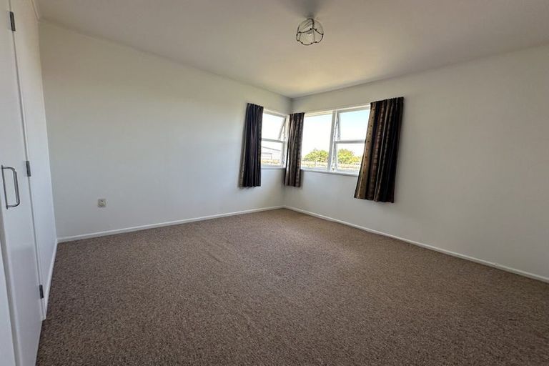 Photo of property in 80 Chichester Drive, Rosehill, Papakura, 2113