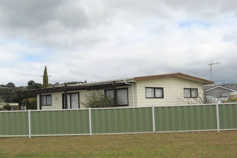 Photo of property in 105 Moa Street, Whangamata, 3620