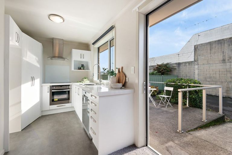 Photo of property in 2c Dey Street, Mosgiel, 9024