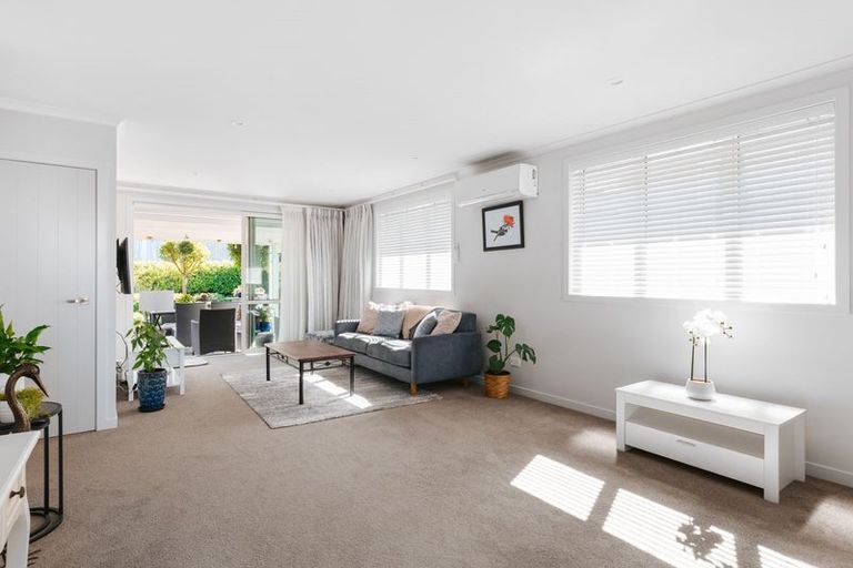 Photo of property in Waterview Estate, 60/4 Greystone Place, Omokoroa, 3114