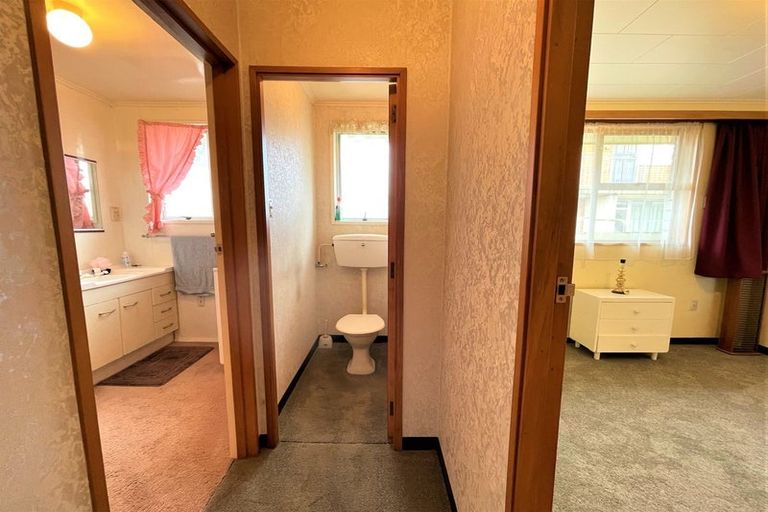 Photo of property in 159h Clyde Street, Balclutha, 9230