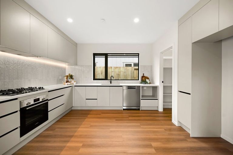 Photo of property in 53 Overton Street, Rototuna North, 3210