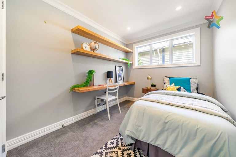 Photo of property in 42 Kensington Avenue, Petone, Lower Hutt, 5012