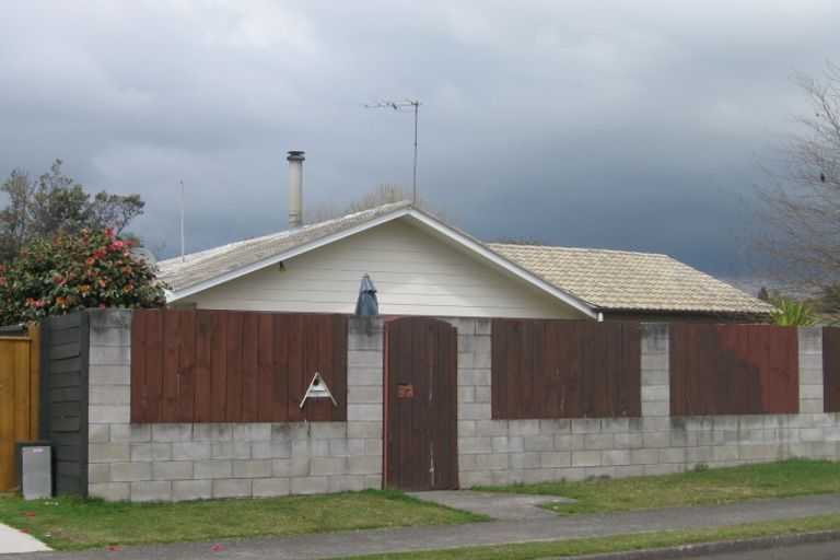 Photo of property in 33 Hathor Street, Pomare, Rotorua, 3015