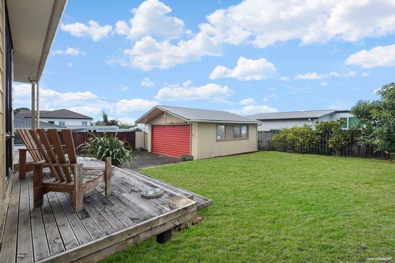 Photo of property in 289 Royal Road, Massey, Auckland, 0614