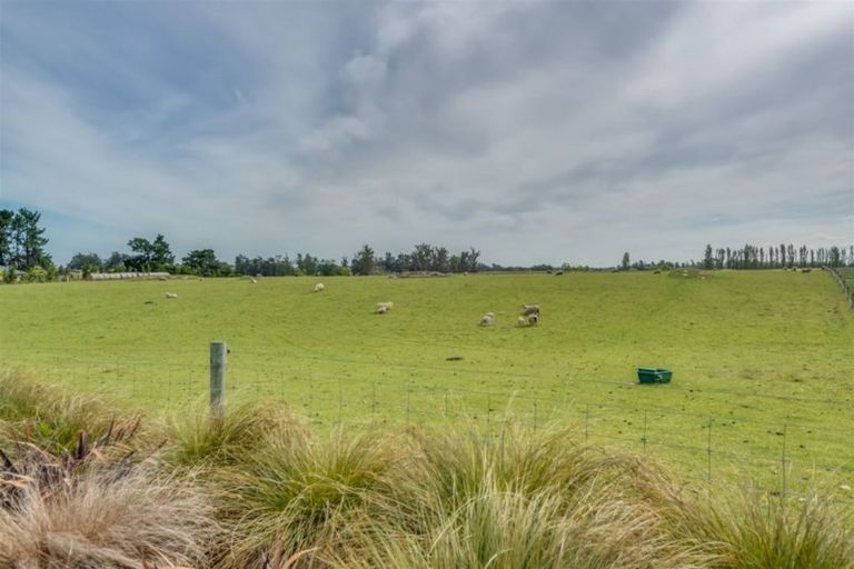 Photo of property in 61 Loburn Whiterock Road, Loburn, Rangiora, 7472