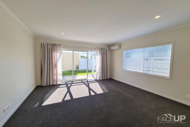 Photo of property in 30 Kanuka Road, Hobsonville, Auckland, 0616