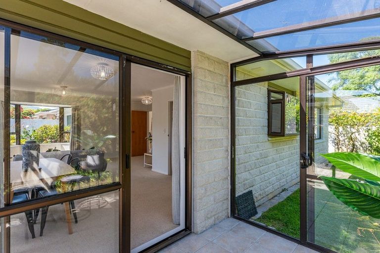 Photo of property in 1/29 Rosebank Grove, Waikanae, 5036