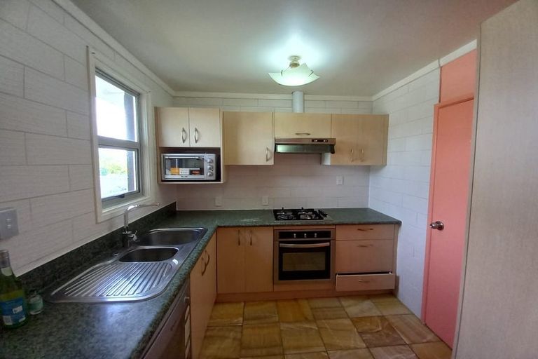 Photo of property in 3/15 Islington Avenue, New Lynn, Auckland, 0600