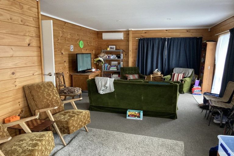 Photo of property in 2 Dimock Street, Titahi Bay, Porirua, 5022