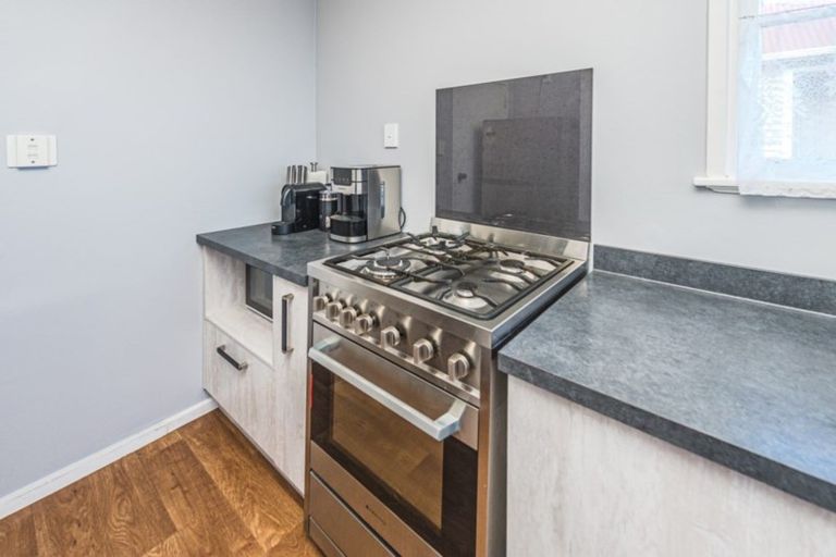 Photo of property in 86 Swiss Avenue, Gonville, Whanganui, 4501