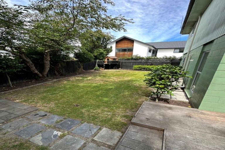 Photo of property in 6/34 Holly Road, St Albans, Christchurch, 8014