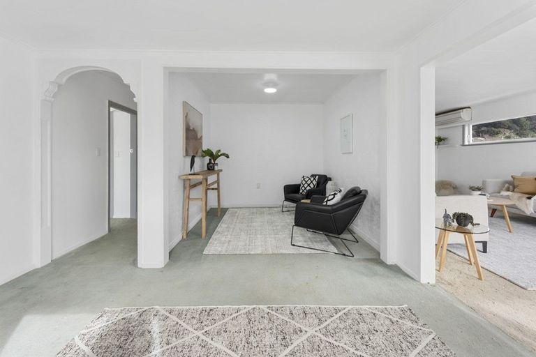 Photo of property in 183 Wainuiomata Road, Wainuiomata, Lower Hutt, 5014