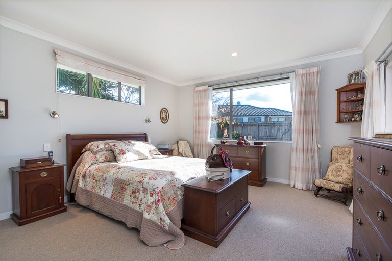Photo of property in 6 Avonbrook Lane, Pukekohe, 2120