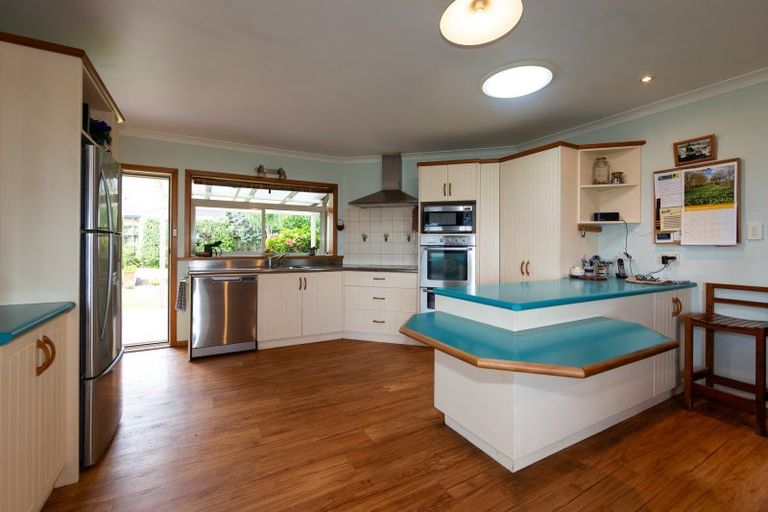 Photo of property in 28 Meeanee Quay, Westshore, Napier, 4110