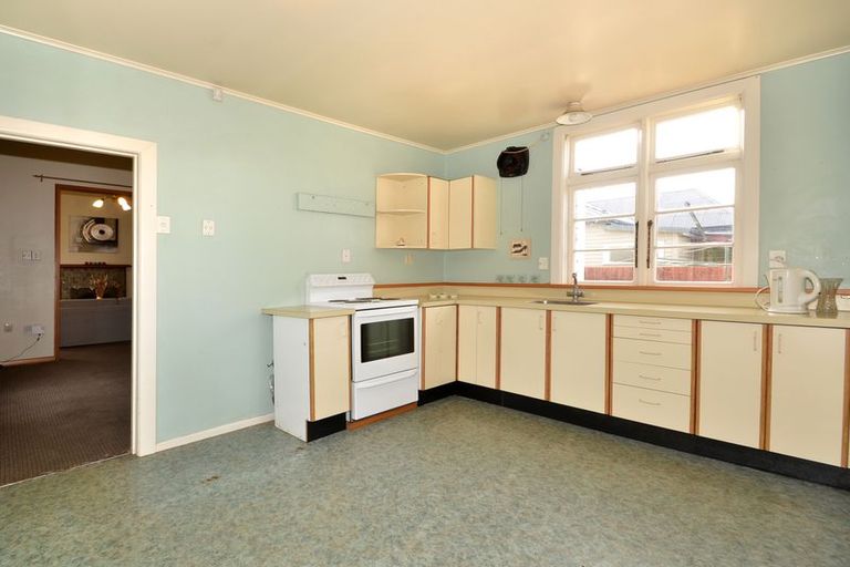 Photo of property in 71 Neville Street, Caversham, Dunedin, 9012